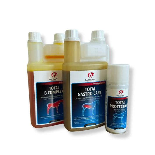 StarkesImmunsystem Set für Pferde mit TOTAL B Complex, TOTAL Gastro Care und TOTAL Protection vor weißem Hintergrund.