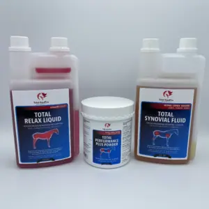 TOTAL Gelenk Fokus Bundle für Pferde – mit Relax Liquid 1 L, Performance Plus 600 g und Synovial Fluid 1 L. Unterstützt Beweglichkeit, Gelenkschmierung und Gelassenheit im Training & Alltag.